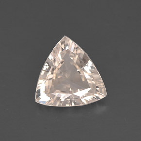0.69克拉天然橙色蓝宝石，三角形，6.2×6.1毫米，VVS