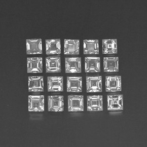 天然白色蓝宝石，方形，2.6×2.5毫米，VVS