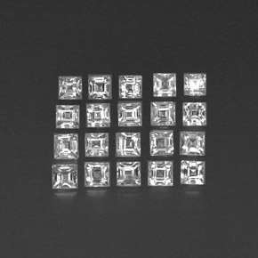 天然白色蓝宝石，方形，2.4×2.3毫米，VVS
