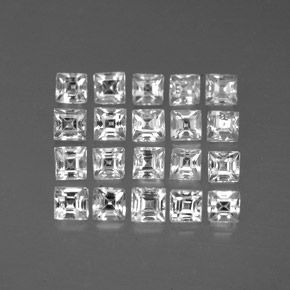 天然白色蓝宝石，方形，2.5×2.5毫米，VVS-VS