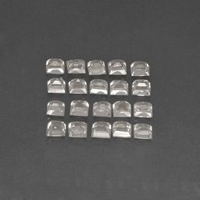 天然白色蓝宝石，方形，2.6×2.6毫米，VVS-VS