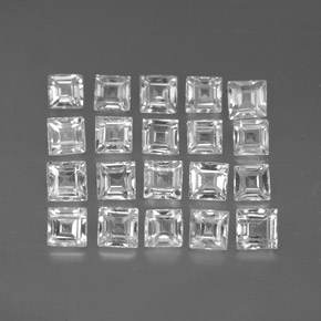 天然白色蓝宝石，方形，2.6×2.6毫米，VVS-VS