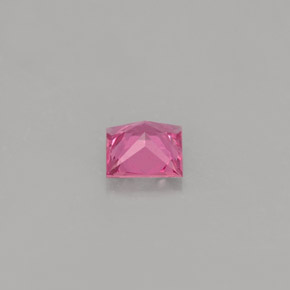 0.54克拉天然粉色蓝宝石，方形，4.6×4.5毫米，VS