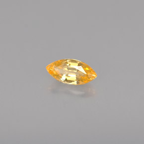 0.33克拉天然橙色蓝宝石，马眼形，6.1×3毫米，VVS-VS