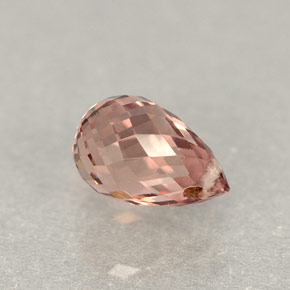 0.90克拉天然粉色蓝宝石，水滴珠形切工，6.2×4.2毫米，VVS-VS