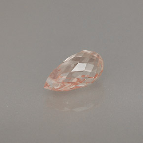 0.89克拉天然黄色蓝宝石，水滴珠形切工，7×4.1毫米，VVS