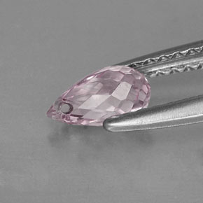 0.69克拉天然粉色蓝宝石，水滴珠形切工，6.2×3.8毫米，VS-SI