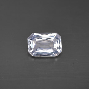0.98克拉天然白色蓝宝石，祖母绿式切割，6.9×4.8毫米，VVS