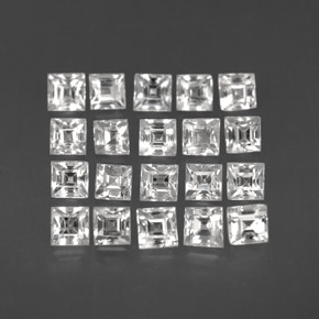 天然白色蓝宝石，方形，2.3×2.3毫米，VVS-VS