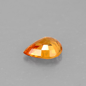 0.59克拉天然橙色蓝宝石，梨形，6.2×4.7毫米，VVS