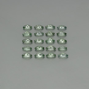 4.39天然绿色蓝宝石，马眼形，5×2.7毫米，VS
