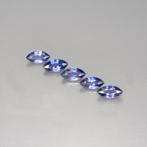 天然蓝宝石，马眼形，7×3.6毫米，VS