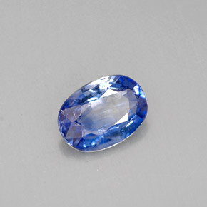 0.82克拉天然蓝宝石，椭圆形切割，6.8×4.9毫米，VVS-VS
