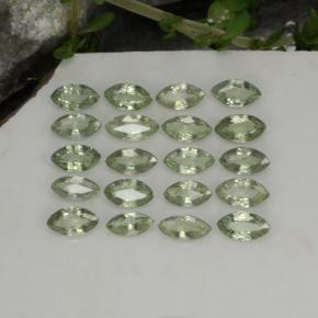 3.22天然绿色蓝宝石，马眼形，4.6×2.5毫米，VS