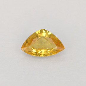 0.40克拉天然黄色蓝宝石，三角形，6.2×3.9毫米，VVS-VS