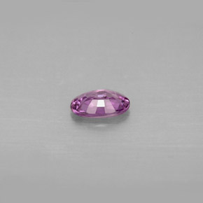 0.46克拉天然紫罗兰色蓝宝石，椭圆形切割，5.9×4.1毫米，VVS