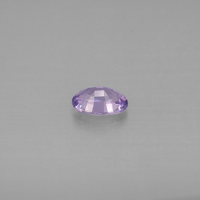 0.52克拉天然紫罗兰色蓝宝石，椭圆形切割，5.8×4.1毫米，IF
