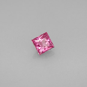 0.46克拉天然粉色蓝宝石，方形，3.9×3.9毫米，VS