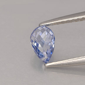 0.96克拉天然蓝宝石，水滴珠形切工，6.5×4.1毫米，VVS-VS