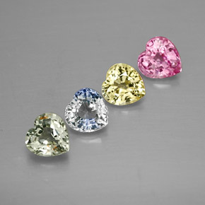 天然多色蓝宝石，心形，4.1×4.1毫米，VS