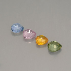 天然多色蓝宝石，心形，4.2×4.1毫米，VS