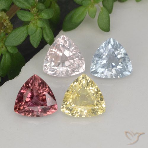 2.20天然多色蓝宝石，三角形，5.2×5.2毫米，VVS-VS