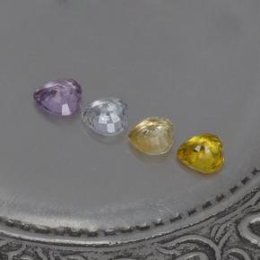 天然多色蓝宝石，心形，4×3.9毫米，VVS-VS