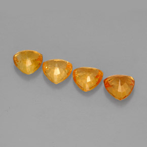 天然橙色蓝宝石，三角形，5.1×5.1毫米，VVS-VS