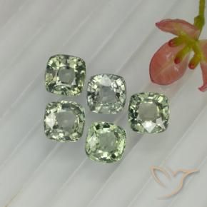 2.66天然绿色蓝宝石，垫形剪裁，4.4×4.4毫米，VVS-VS