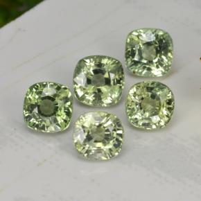 2.70天然绿色蓝宝石，垫形剪裁，4.4×4.4毫米，VVS-VS