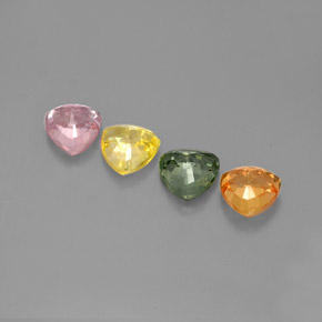 天然多色蓝宝石，三角形，5.2×5.2毫米，VVS-VS