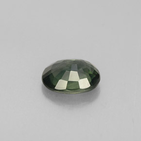 0.70克拉天然绿色蓝宝石，椭圆形切割，5.8×4.9毫米，VS