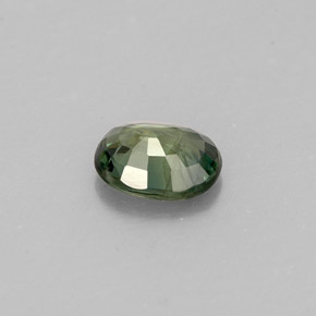 0.69克拉天然绿色蓝宝石，椭圆形切割，6×4.9毫米，VS