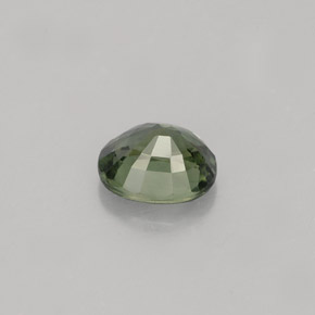 1.04克拉天然绿色蓝宝石，椭圆形切割，6.4×5.2毫米，VS