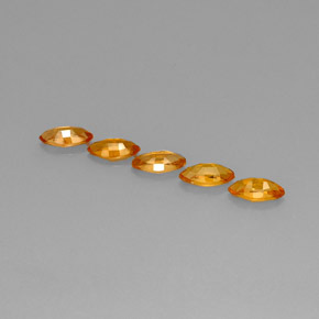 2.76天然橙色蓝宝石，马眼形，7.2×3.6毫米，VVS-VS