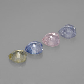 1.80天然多色蓝宝石，心形，4.5×4.4毫米，VVS-VS