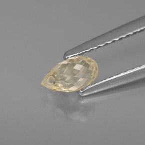 0.79克拉天然黄金色蓝宝石，水滴珠形切工，6.3×3.9毫米，VVS-VS