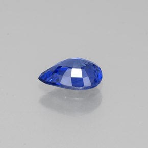 0.67克拉天然蓝宝石，梨形，6.8×4.9毫米，VVS-VS