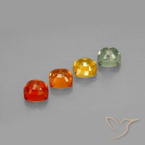 2.64天然多色蓝宝石，垫形剪裁，4.5×4.5毫米，VVS-VS