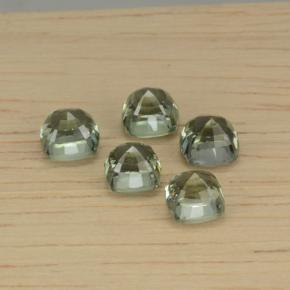 3.80天然绿色蓝宝石，垫形剪裁，4.5×4.5毫米，VVS-VS