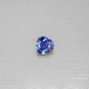 0.37克拉天然蓝宝石，心形，4.4×4.4毫米，VS