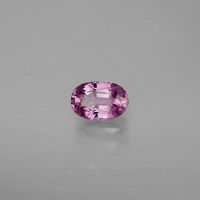 0.71克拉天然紫罗兰色蓝宝石，椭圆形切割，6.1×4.1毫米，VVS-VS