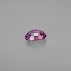 0.71克拉天然紫罗兰色蓝宝石，椭圆形切割，6.1×4.1毫米，VVS-VS