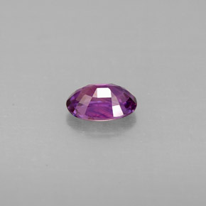 0.60克拉天然紫罗兰色蓝宝石，椭圆形切割，5.9×4.1毫米，VS-SI