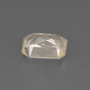 1.34克拉天然黄色蓝宝石，祖母绿式切割，6.8×5.4毫米，VVS-VS