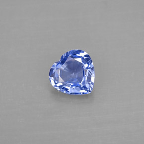 1.17克拉天然蓝宝石，心形，6.5×6.4毫米，VVS