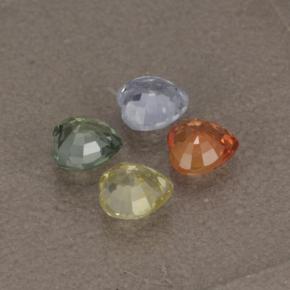1.32天然多色蓝宝石，心形，4.1×4.1毫米，VVS-VS