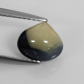 1.75克拉天然双色蓝宝石，梨形，8×6.9毫米，不透明