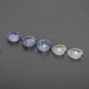 1.71天然多色蓝宝石，心形，4.2×4.1毫米，VVS