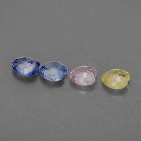 天然多色蓝宝石，心形，4.3×4.3毫米，VVS